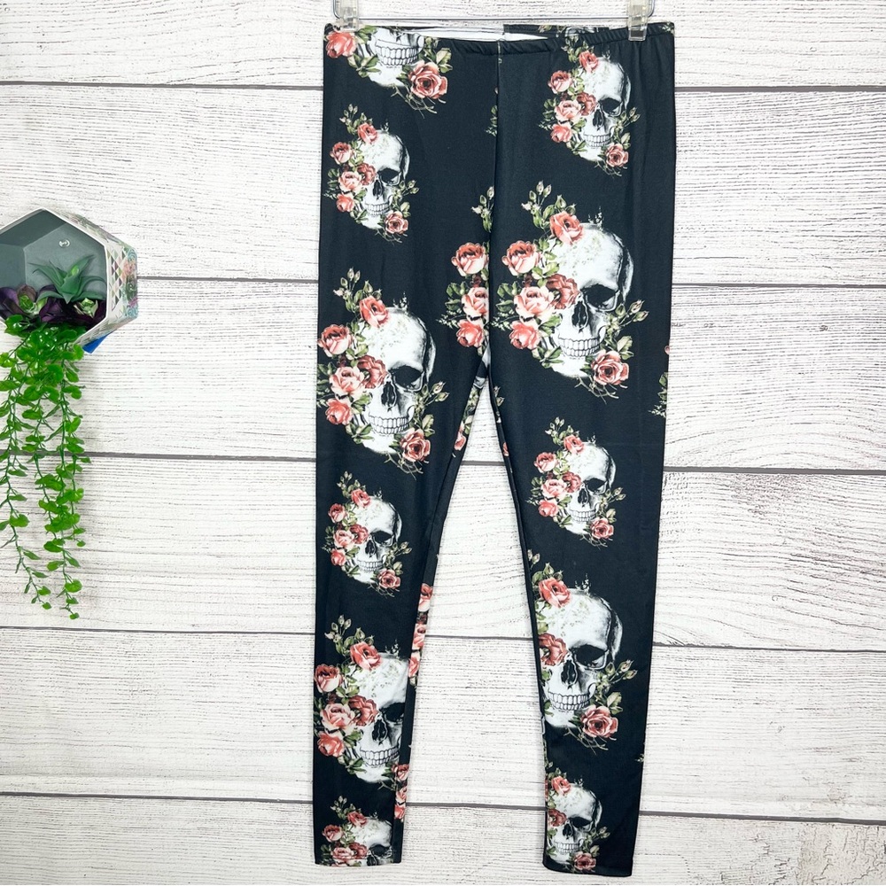 Casa Lee Black & Pink  Floral Skull Print Leggings Size Large
